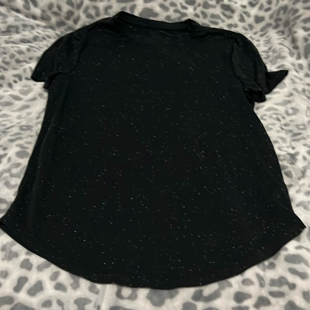 Lululemon black speckled shirt